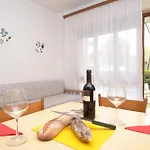 דירה Comfy Flat 80m From The - Beahost ביביונה