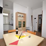 דירה Comfy Flat 80m From The - Beahost