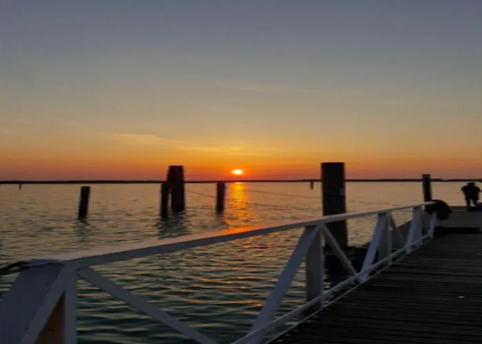 Comfy Flat 80m From The - Beahost *