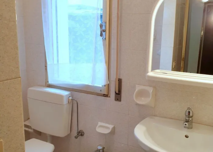 Comfy Flat 80m From The - Beahost Apartment