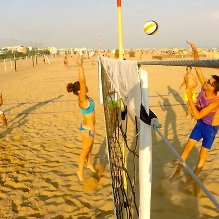 Апартаменти Comfy Flat 80m From The - Beahost *