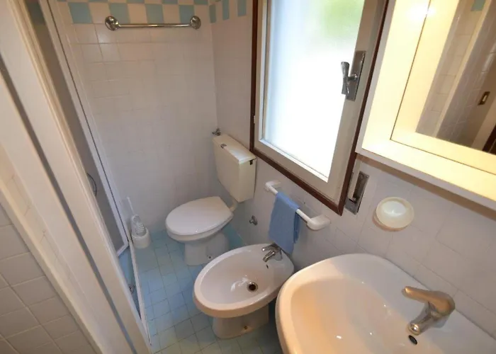 Comfy Flat 80m From The - Beahost Apartmán